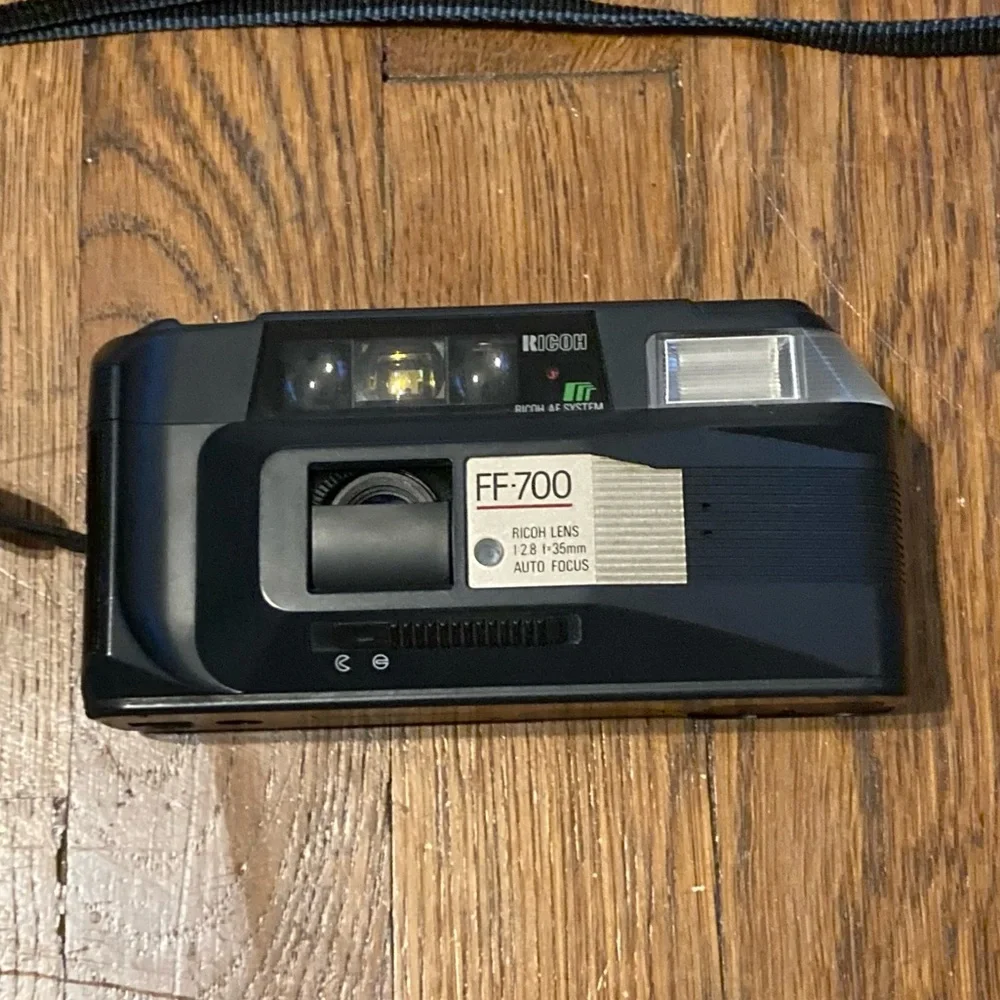 Ricoh FF-700 RARE 35mm Point and Shoot Film Camera No Battery